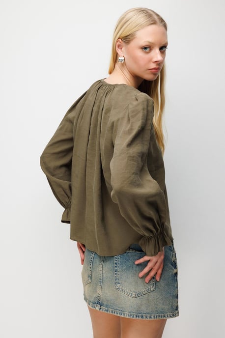 Textured Button-Up Crew Neck Blouse - Image 5