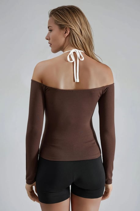 Slim Fit Knitted Blouse with U Collar and Contrast Binding - Image 3