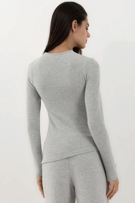 Mjuk Texturerad Blus med Långa Ärmar - Image 3