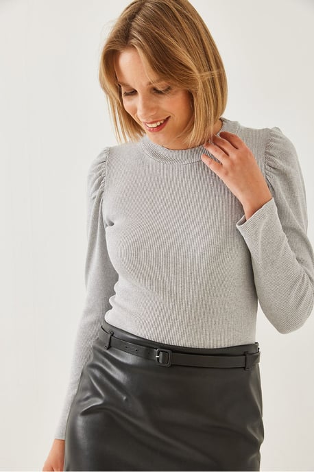 Drape Detailed Basic Top - Image 6