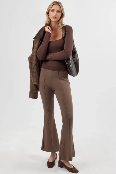 Aangepaste Blouse met Lange Mouwen en Vierkante Kraag - Image 4