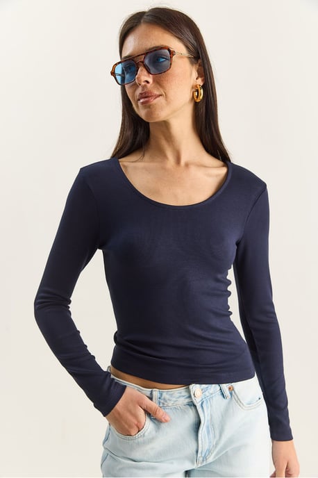 Slim Fit U-Hals Stickad Blus - Image 4