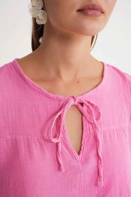 Gestructureerde Muslin Crew Neck Blouse met Binding Detail - Image 5
