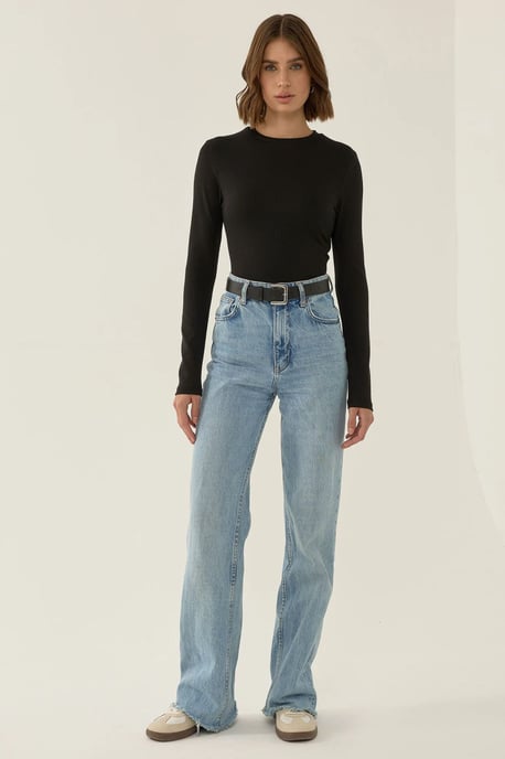 Slim Fit Long Sleeve Crew Neck Bodysuit - Image 2
