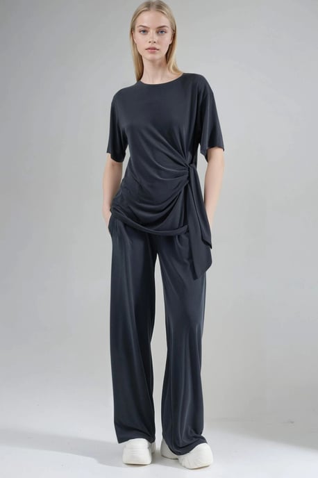 Losse Pasvorm Crew Neck Modal Blouse met Strikdetail - Image 4