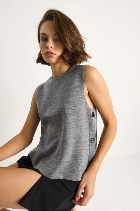 Knop Gedetailleerde Brei Blouse - Image 2