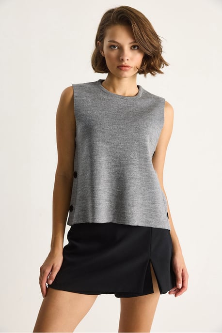 Knop Gedetailleerde Brei Blouse - Image 5