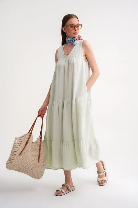 Mouwloze V-hals Muslin Midi Jurk met Zakken - Image 1