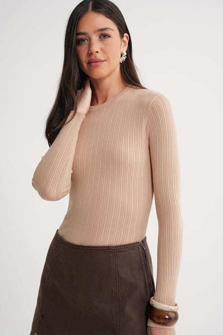 Mjuktexturerad Ribbad Fitted Top - Image 3