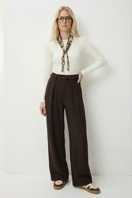 Pleated Belted Wide Leg Trousers - Image 4