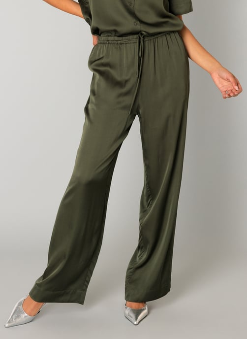 YEST Christa Army Green - Image 1