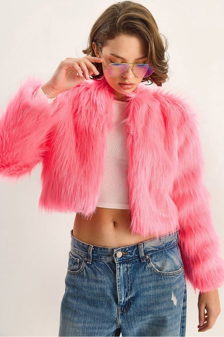 Boxy Crop Nepen Bontjas - Image 1