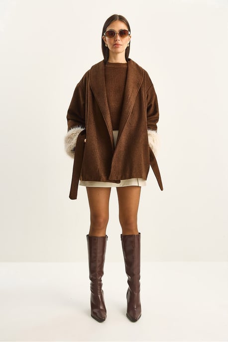 Oversized Shawl Collar Felt Jacket with Faux Fur Cuffs - Image 2