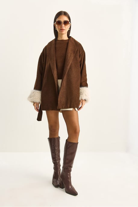 Oversized Shawl Collar Felt Jacket with Faux Fur Cuffs - Image 3