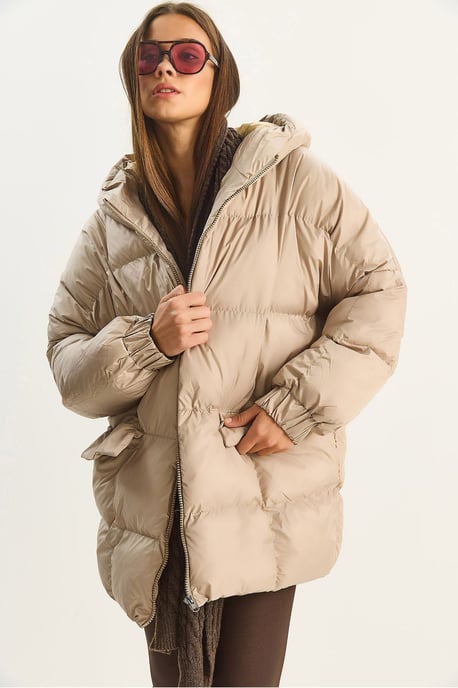 Hooded Oversized Thick Puffer Jacket - Image 3