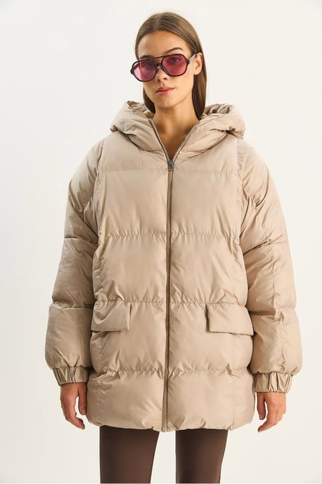 Hooded Oversized Thick Puffer Jacket - Image 5