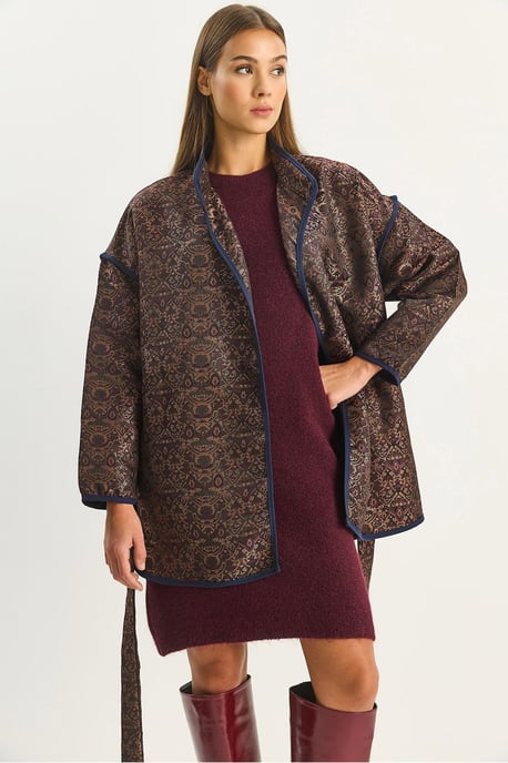 Oversized Jacquardmönstrad Jacka med Spänne - Image 1