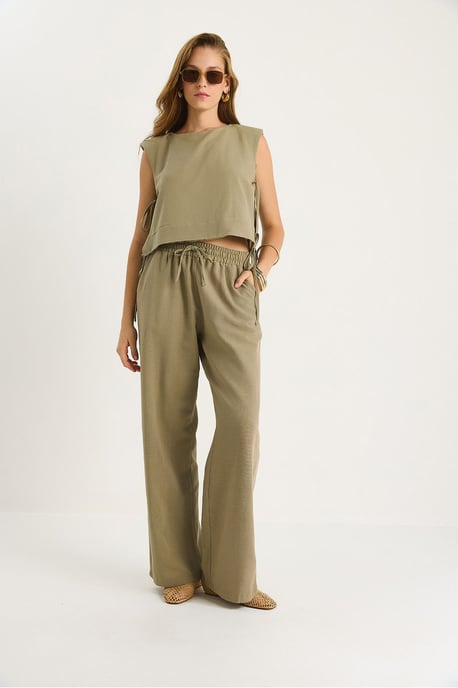 Crew Neck Striksluiting Twee-delige Co-ord Set met Wijde Pantalons - Image 2