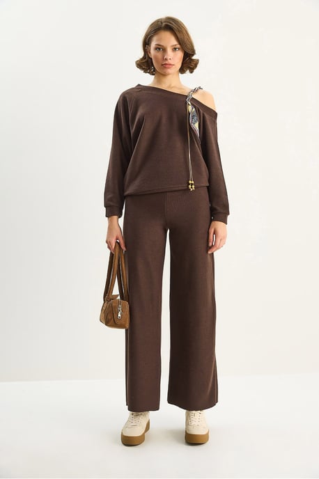 Knitwear Accesiory Detailed Two-Piece Set - Image 2