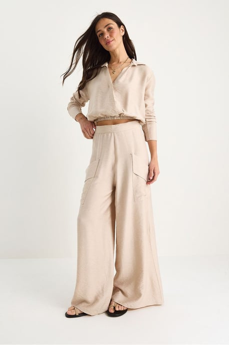 High Waist V-Neck Crop Sweatshirt and Wide Leg Pants Set - Image 3