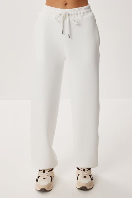 Hoodie och elastiska joggers i set - Image 6