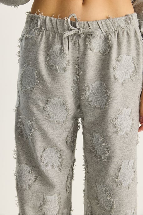 Geborduurde Overmaatse Shirt en Wijde Broek Set - Image 5