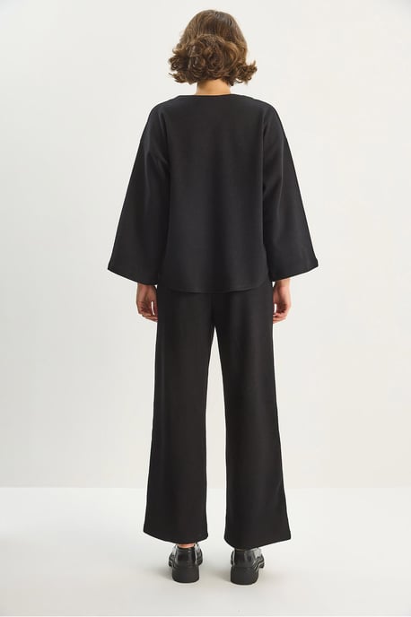 V-ringad stickad cardigan och byxor med vida ben set - Image 6