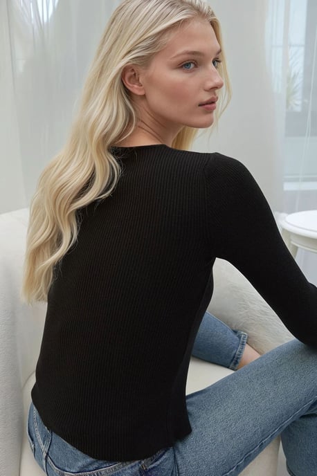 Long Sleeve Buttoned Cardigan - Image 3
