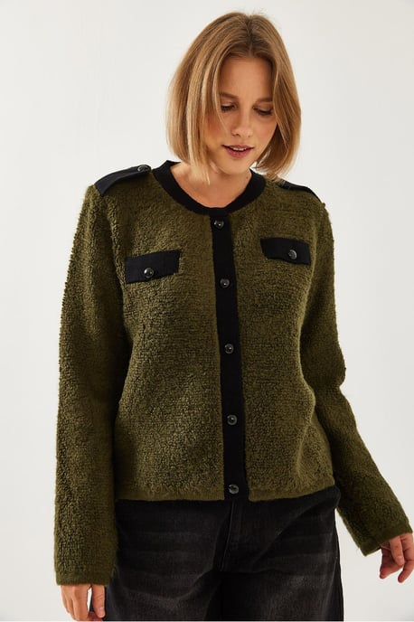 Ribbad stickad cardigan med knäppning och fickor - Image 3