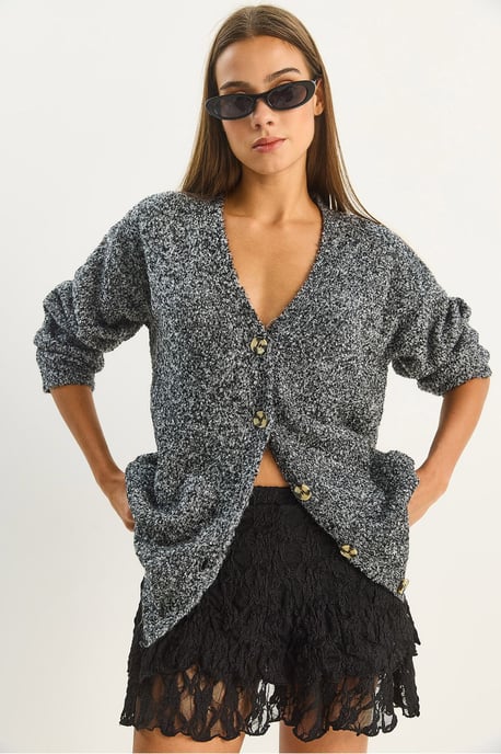 Texturerad V-ringad knappad cardigan - Image 3