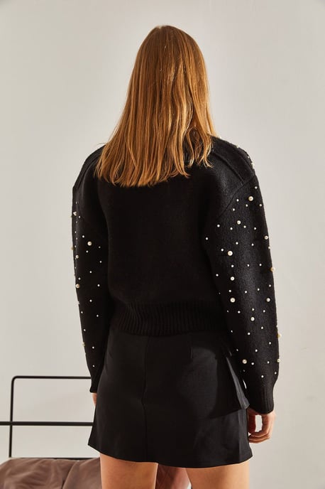 Pearl Embellished Zip-Up Crop Cardigan - Image 2