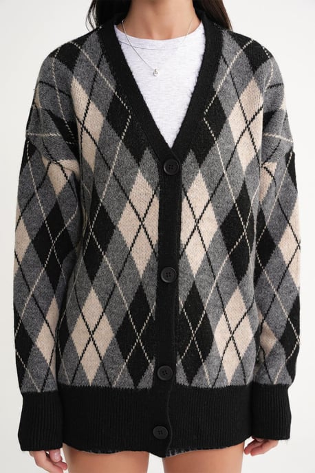 Oversize Argyle V-Neck Buttoned Cardigan - Image 5