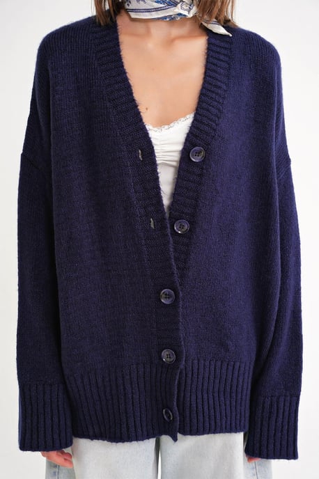 Buttoned V-Neck Ribbed Knit Cardigan - Image 5