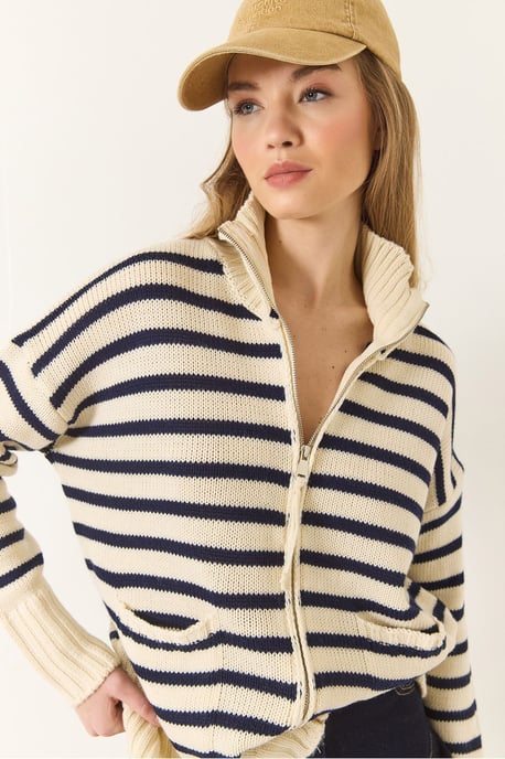 Randig zip-up stickad cardigan med fickor - Image 5
