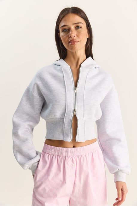 Huvtröja i slim fit med ribbat stickat tyg, kort modell - Image 2