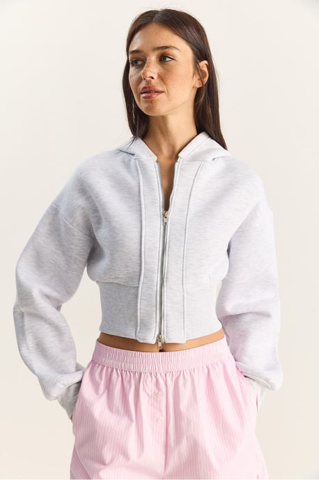 Huvtröja i slim fit med ribbat stickat tyg, kort modell - Image 6