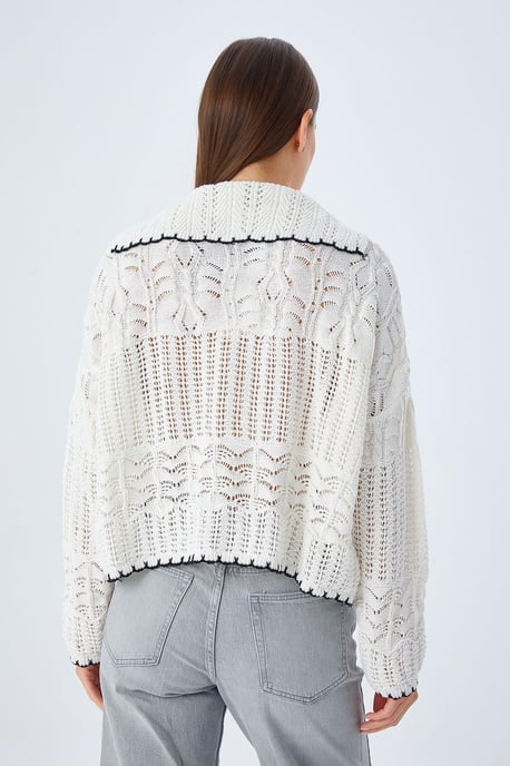 Texturerad stickad cardigan med knappstängning - Image 6