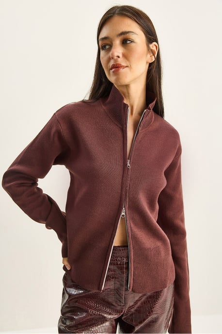 Halvstående Turtleneck Ribbad Stickad Kofta med Dragkedja - Image 5