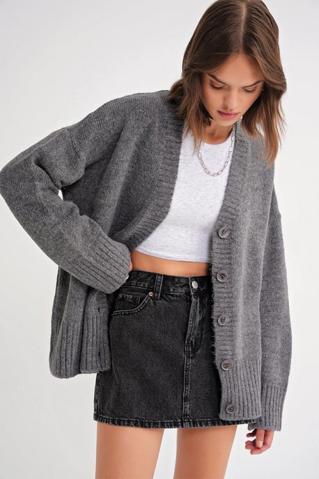 Buttoned V-Neck Ribbed Knit Cardigan - Image 3
