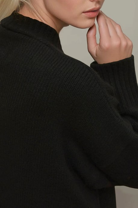 Tjock V-ringad stickad cardigan - Image 4
