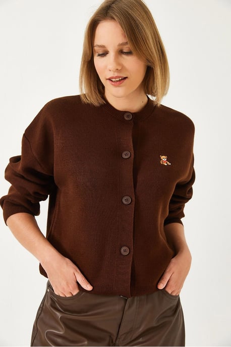 Broderad Knapp-up Ribbad Kofta - Image 3