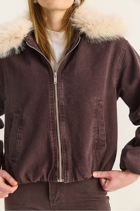 Crop Denimjacka med konstgjord pälsdetalj - Image 5