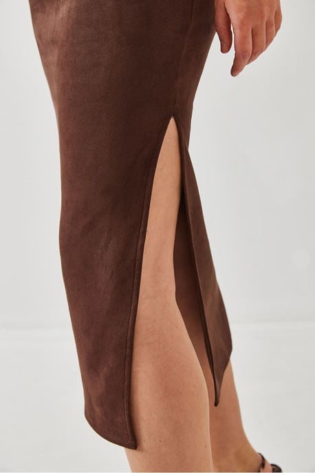 Maxi Skirt with Slit - Image 4