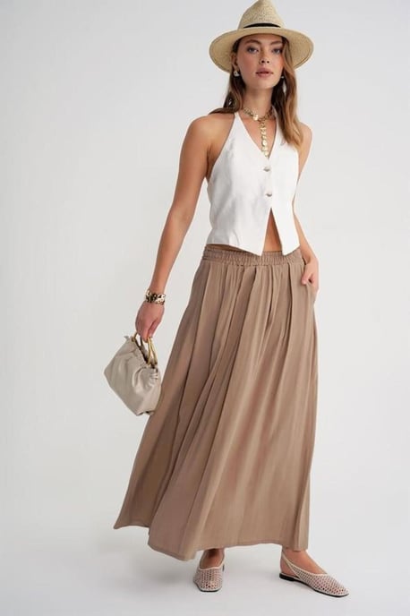 High-Waisted Long Skirt with Pockets - Image 1