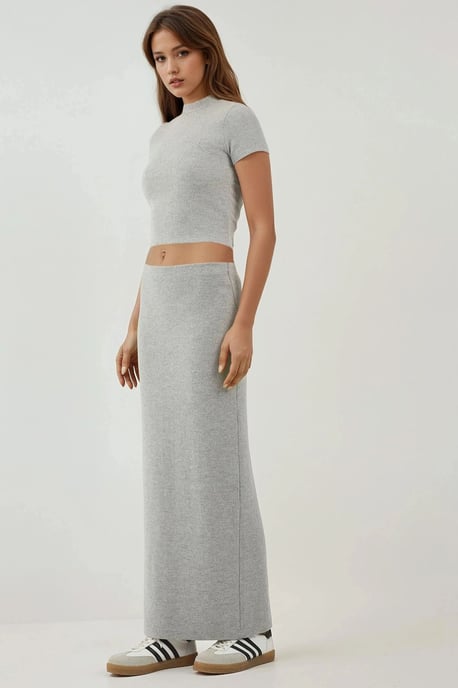 Elastic Waist Soft Textured Skirt with Slit - Image 2