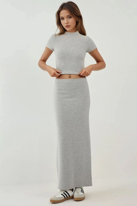 Elastic Waist Soft Textured Skirt with Slit - Image 4