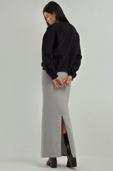 Elastic Waist Soft Textured Skirt with Slit - Image 6
