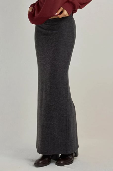 Elastic Waist Soft Textured Skirt with Slit - Image 1