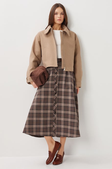Hoge Taille Midi Rok met Knoopsluiting - Image 1
