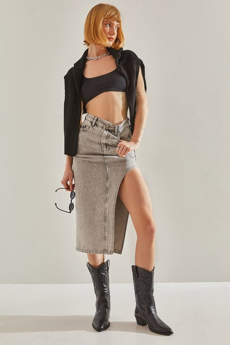Hooggetailleerde Midi Denim Rok met Splits - Image 1
